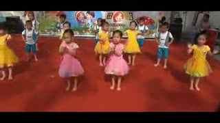 六一舞蹈成人女生视频,成人女生展现青春活力